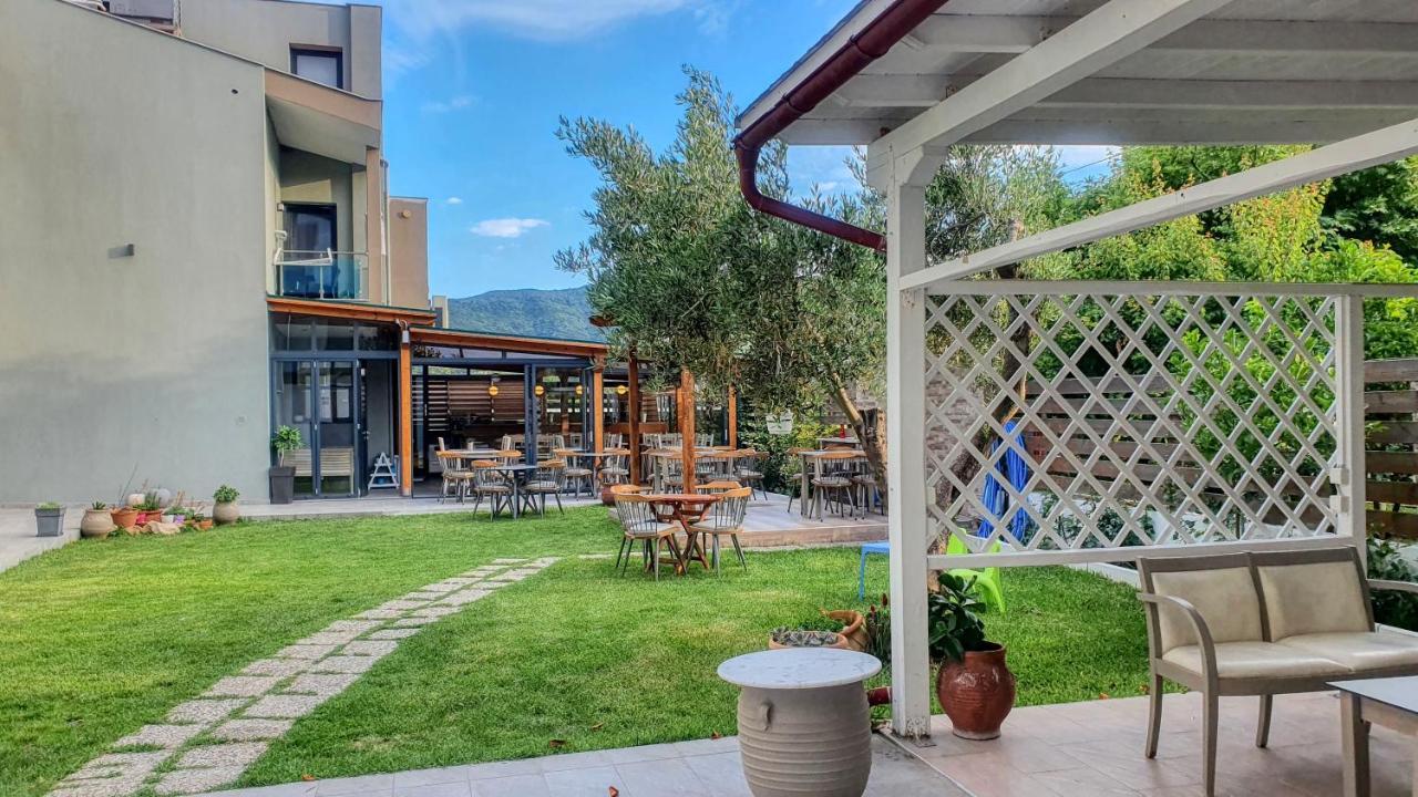 Vrahakia Beach Sarti Dış mekan fotoğraf