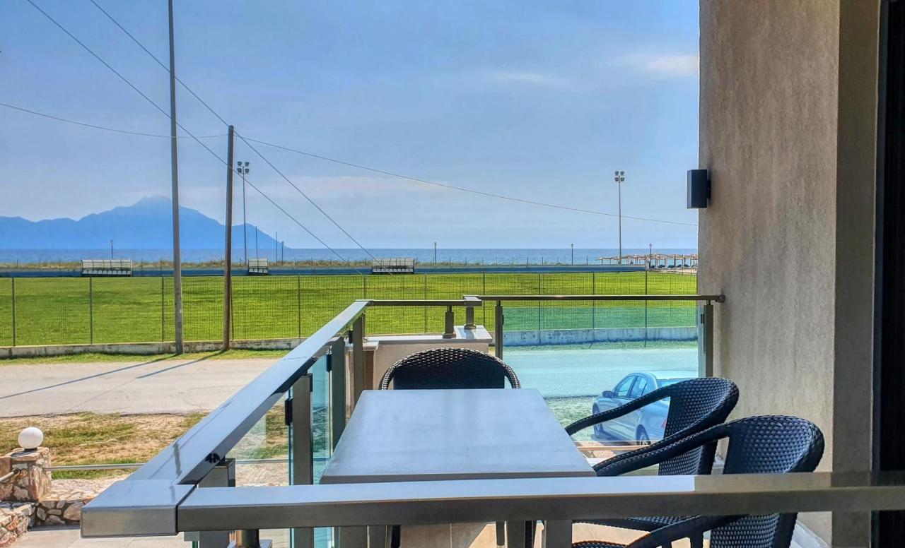 Vrahakia Beach Sarti Dış mekan fotoğraf